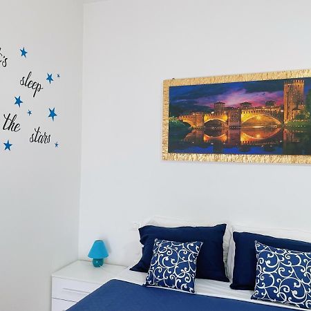 ורונה Confortini Rooms Sunday מראה חיצוני תמונה