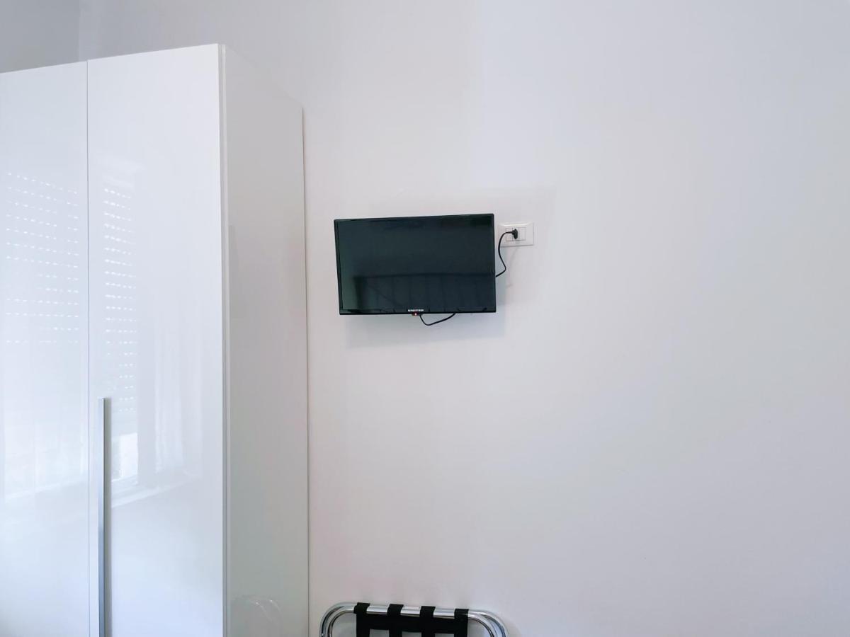 ורונה Confortini Rooms Sunday מראה חיצוני תמונה