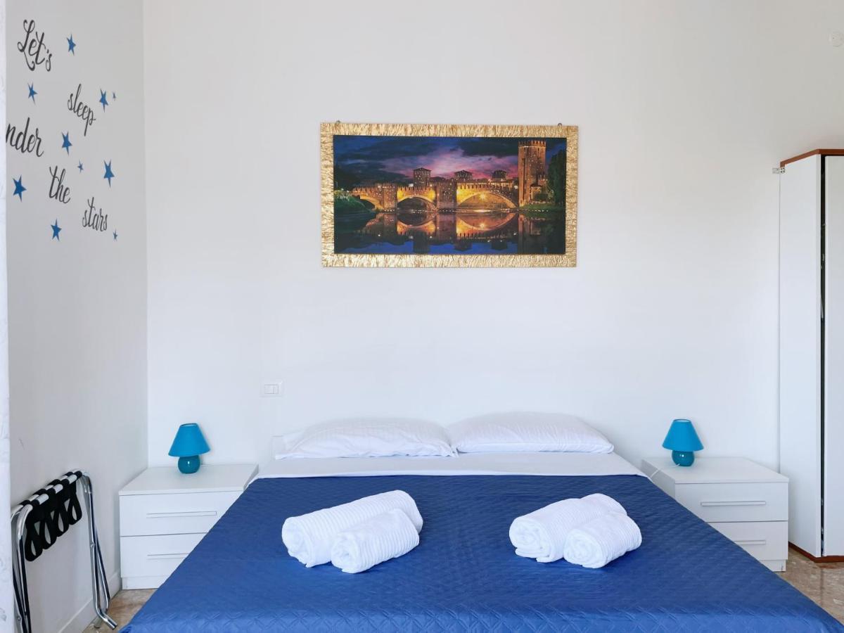 ורונה Confortini Rooms Sunday מראה חיצוני תמונה