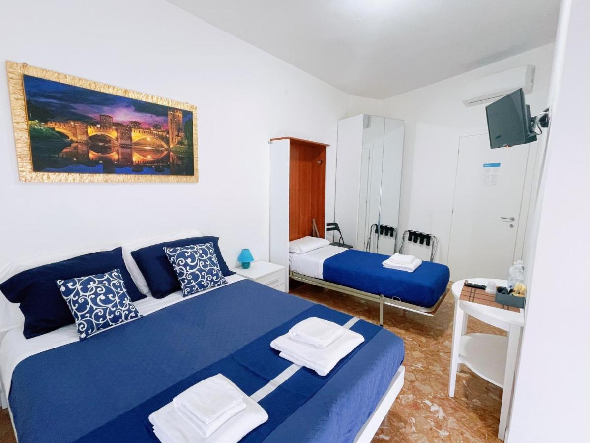 ורונה Confortini Rooms Sunday מראה חיצוני תמונה