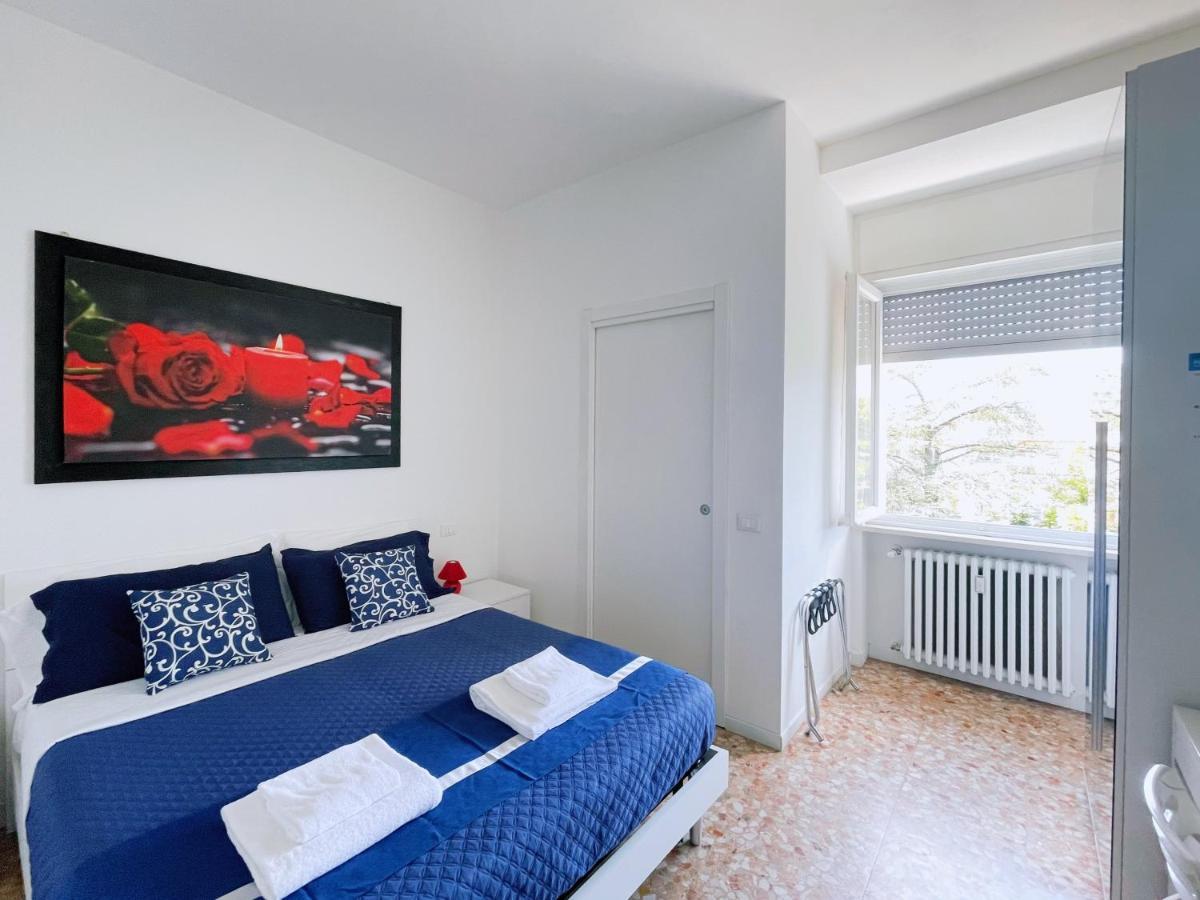ורונה Confortini Rooms Sunday מראה חיצוני תמונה