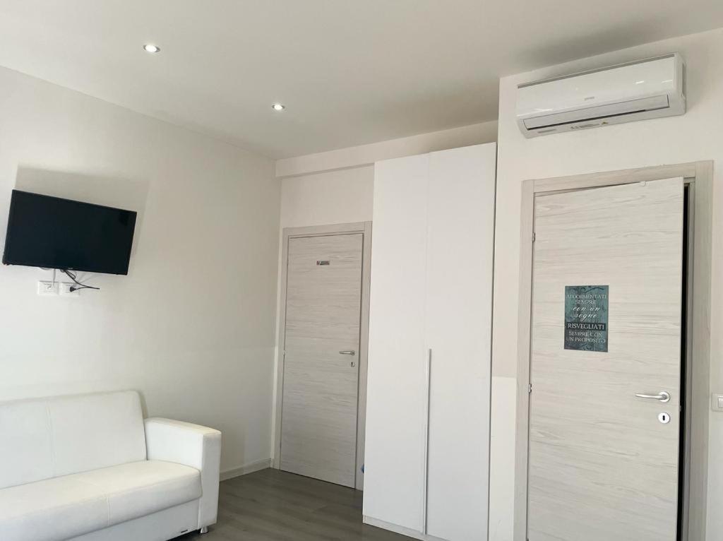 ורונה Confortini Rooms Sunday מראה חיצוני תמונה