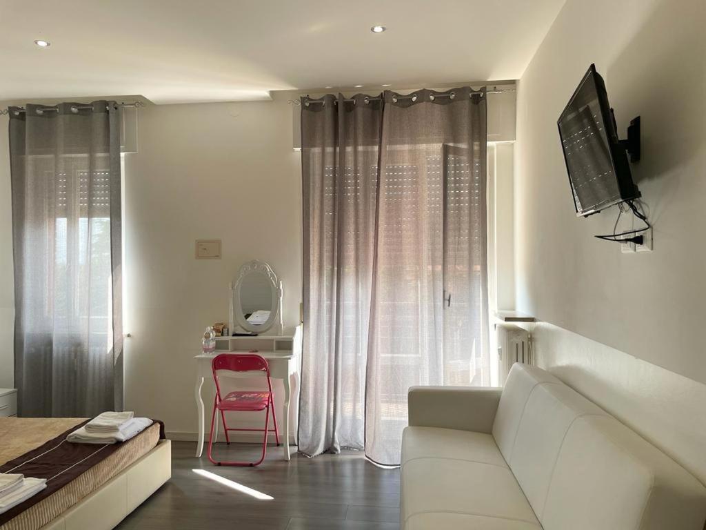 ורונה Confortini Rooms Sunday מראה חיצוני תמונה