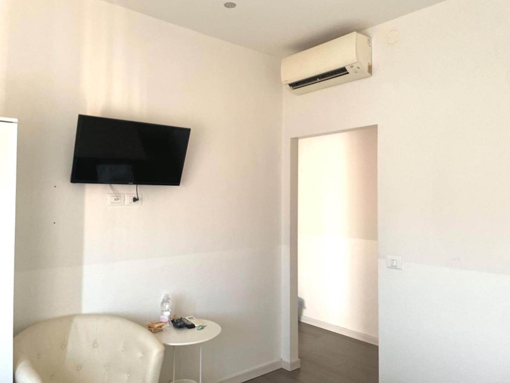 ורונה Confortini Rooms Sunday מראה חיצוני תמונה